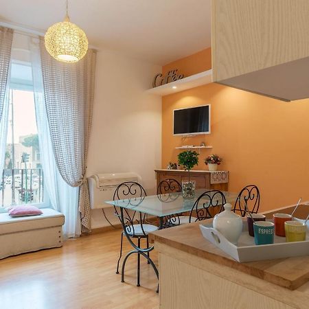 Lovely Flat San Giovanni โรม ภายนอก รูปภาพ